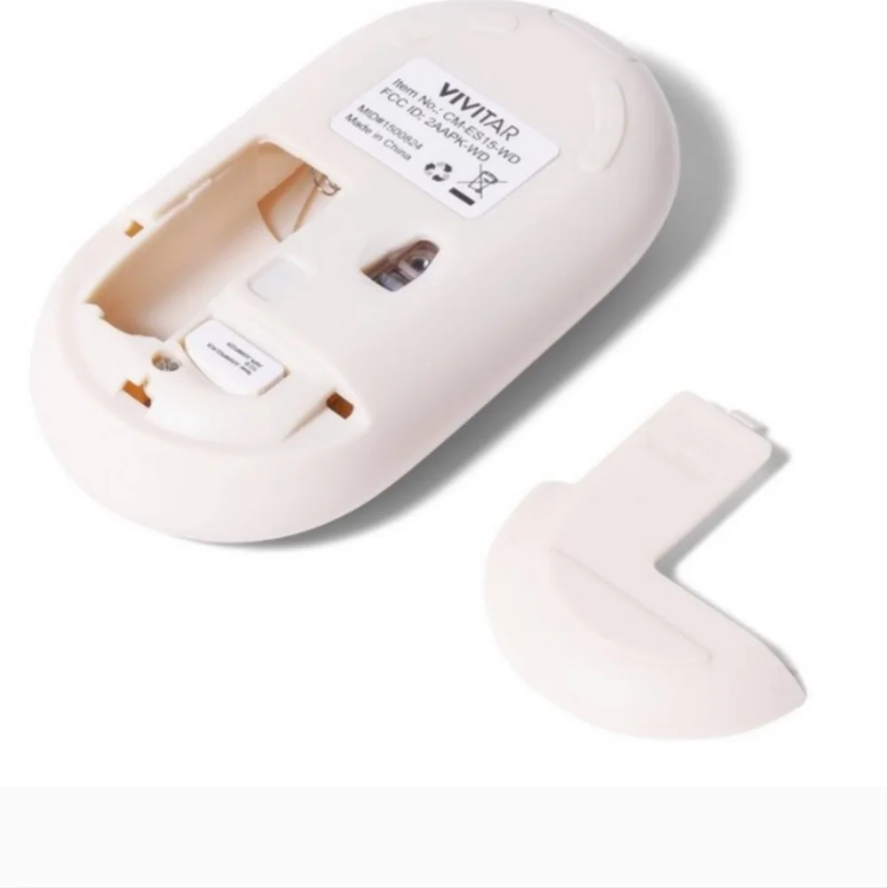 NWT Target Bullseye Playground Bluetooth Wireless Mouse, wood grain appearance